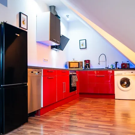 #711 Luxus Loft Mit Balkon & Grill
